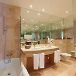 Du Grand Excelsior Ξενοδοχείο 4*