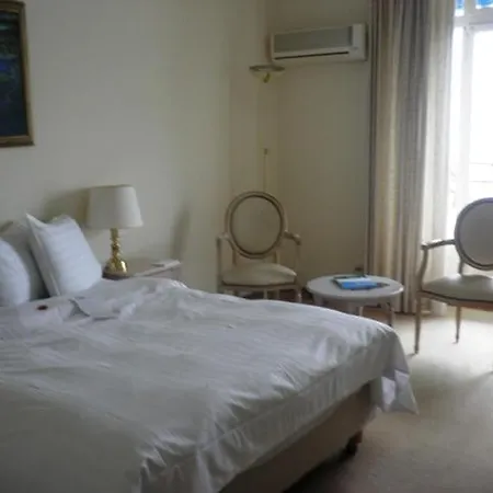 Du Grand Excelsior Hotel 4*