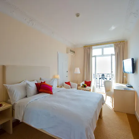 Du Grand Excelsior Hotel