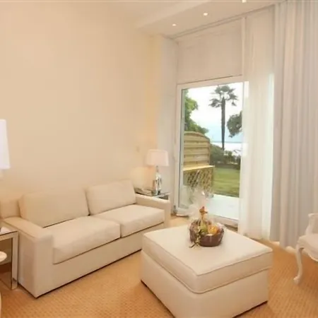 מלון Du Grand Excelsior מונטרה