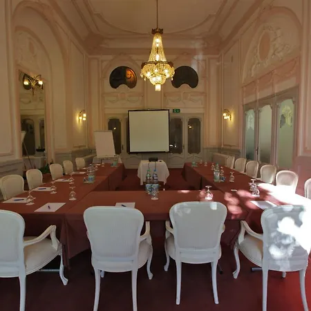 Отель Du Grand Excelsior