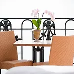 Du Grand Excelsior מונטרה