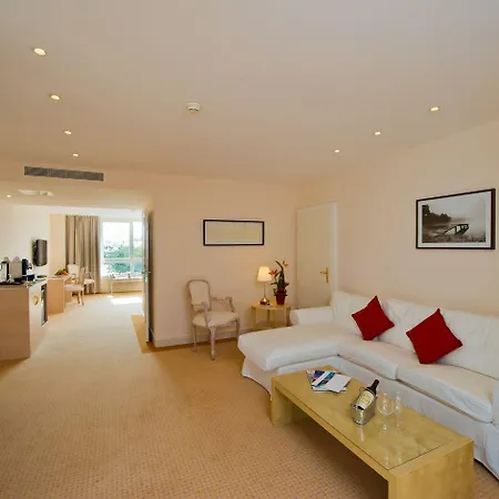 Du Grand Excelsior Montreux