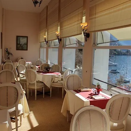 Du Grand Excelsior מלון 4*