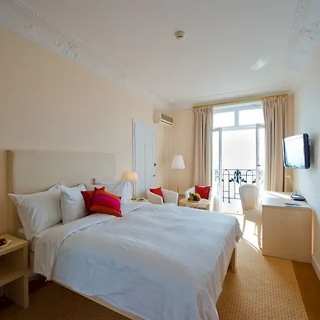 Du Grand Excelsior מלון