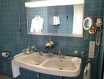 Du Grand Excelsior 4* מונטרה