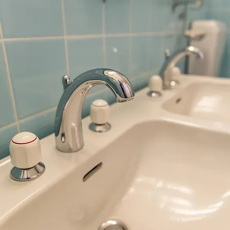 Du Grand Excelsior מלון מונטרה